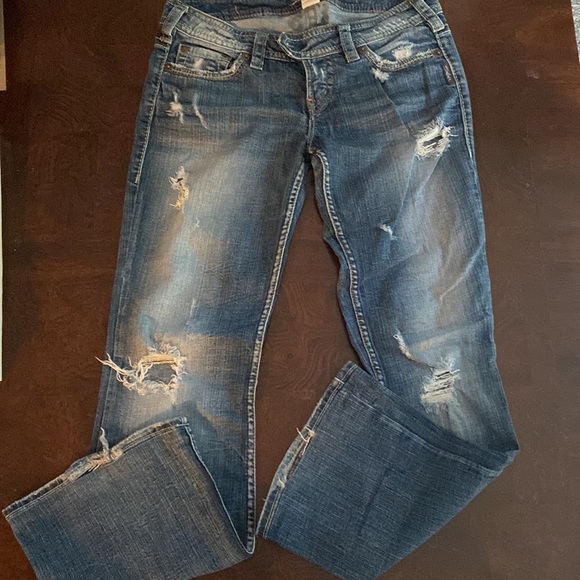 Silver - Picture 2 of 7